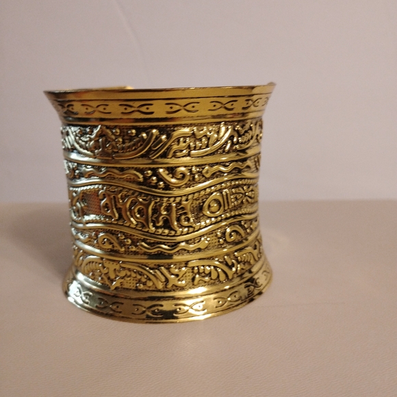 Jewelry - Gold Ornate Cuff Bracelet